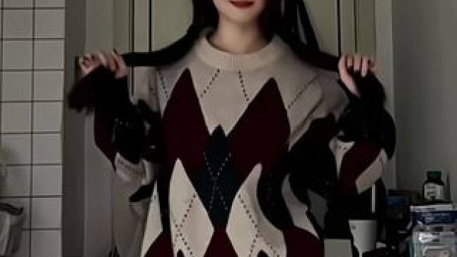 甜妹的圣诞舞我先预制上啦！ #翻跳 #mokey编舞 #merrychristmas #圣诞舞蹈跳起