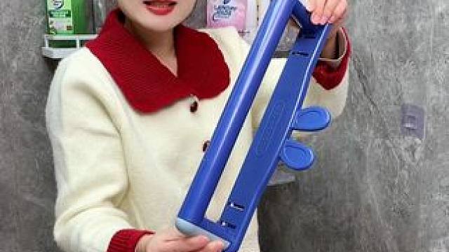 #可伸缩毛巾架 收纳毛巾不占空间，还是个#可伸缩拖鞋架 拖鞋上墙不积水，卫生间干净整洁多了#免打孔 