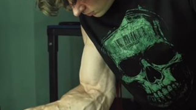 调节到60kg 每天左右手各做400下#格斗 #拳击 #握力器