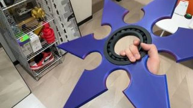 没有男生会拒绝这么酷的手里剑吧~ #酷炫  #有男生会拒绝这个玩具吗