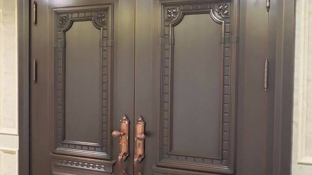 入户门的选择，决定了家的品质#中宝天一铜门 #别墅门 #铜门 #上海#偏轴门