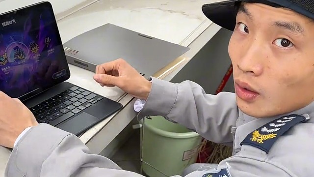 上班是你的掩饰