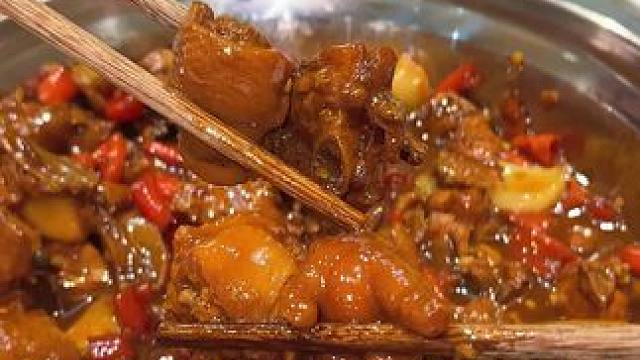 新建中心附近，好吃又实惠的宝藏小炒！#南昌美食 #70城市小馆 #超划算逛吃指南 #江西小炒