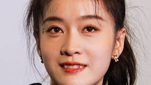 #张雪迎 妹妹这一笑我的心都要融化了  #电影《孤星计划》重庆路演#娱乐评论大赏