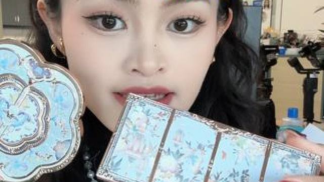 喜欢就买啊，不买可能又没了咯~ #种草 #彩妆分享 #花知晓蝴蝶云肩 #花知晓新品 #美妆分享