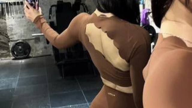 练了 #健身 #毫无训练痕迹 #倒三角 #今儿练了吗