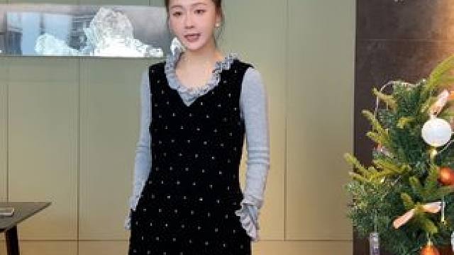 #冬日氛围感穿搭一图封神 #晒出你的冬日穿搭 #黑色才是冬天主打色