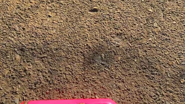 楼梯滚瓶子爆破解压时刻