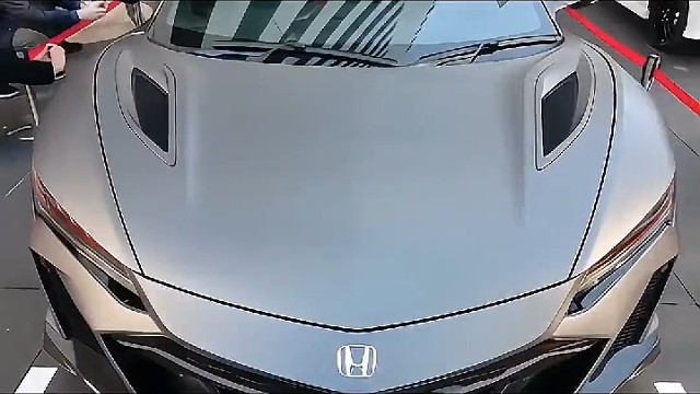 平民轿跑，外观内饰炫酷