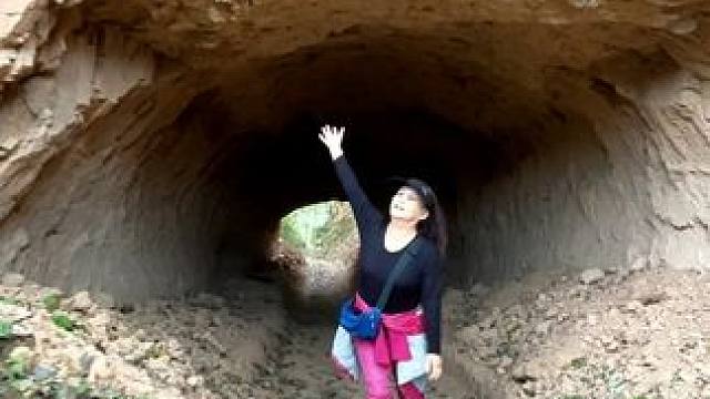 心情不好时，就出去走走，别让自己太累。看曼妙的风景，感受生活的惬意。风景不需要多美，卸下一身的疲惫才