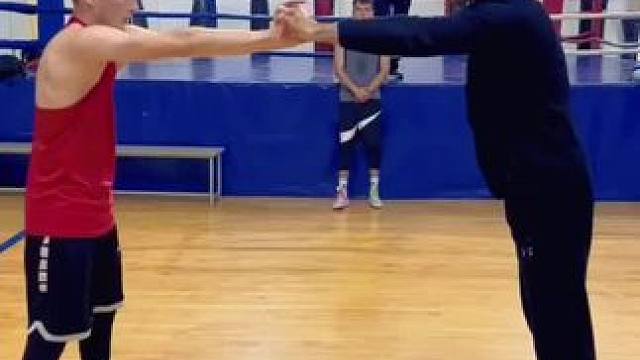 拳击训练秘技 不要问练的是什么 去练就对了#拳击 #秘密 #科学 #格斗 #拳击残暴ko集锦