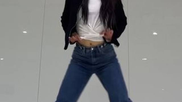 今年这个舞怎么还没有重新火起来 #kpop舞蹈#刺痛 #stellar #stellar刺痛 #扭一