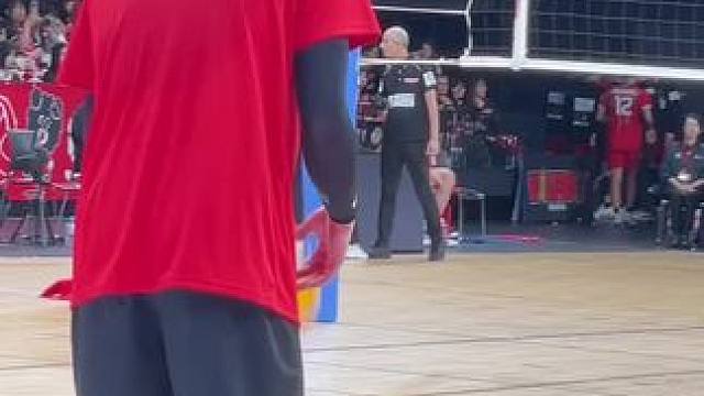 高桥蓝跳发#排球 #日本男排 #男排 #高桥蓝