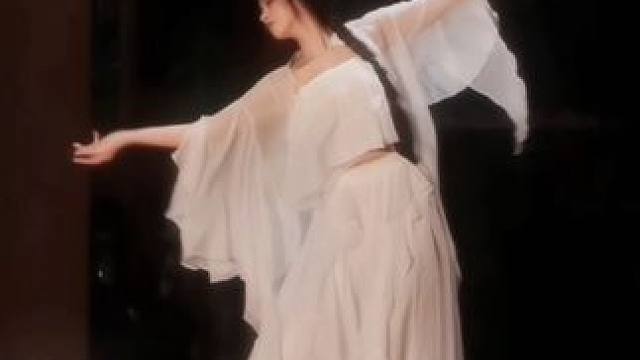 #歌曲小河水淌啊淌 月是故乡明#翻跳 #古典舞 #氛围感