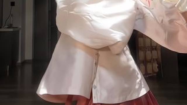 #舞蹈 十三学得琵琶成 名属教坊第一部#琵琶行 #汉服 #马面裙