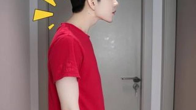 一个动作改善头前引让身姿更挺拔，颈部线条更优美。#体态改善