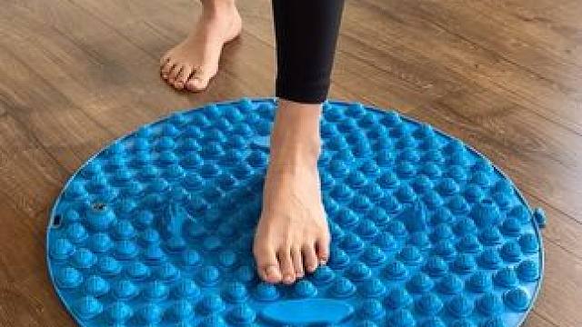 指压板正确使用方法，不会用的收藏这个视频 #超慢跑 #足底慢跑指压板 #指压板 #超慢跑练习法