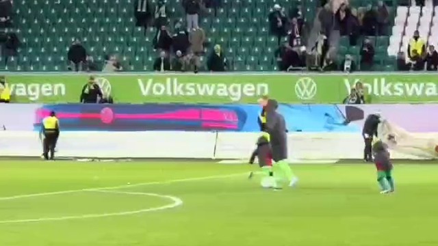 最有爱进球！阿诺德“妙传”送助攻