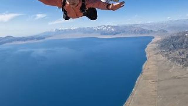 自由和快乐应该永远被置顶 #跳伞 #极限运动