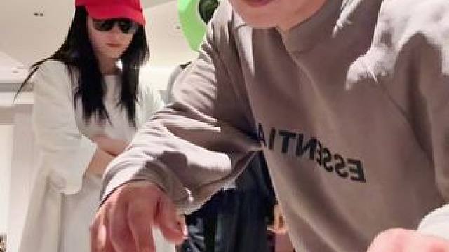 就是主打一个乱中有序的“阿帕滋”！#气氛搞起来 #黑马计划