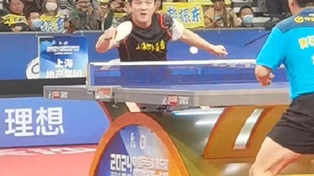 樊振东vs林诗栋 3:1取胜，急得林诗栋直跺脚樊振东vs周启豪 3:0取胜，周启豪被樊振东打的毫无招