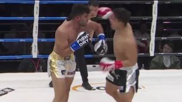 杀招都藏在你放松警惕之后。#椒王风云 #自由搏击 #格斗