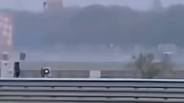 #速度与激情 #极限运动 #雨中贴地飞行