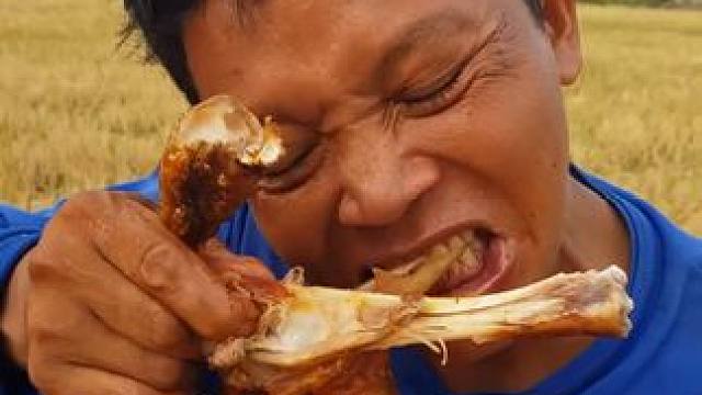 碳烤全羊 #东南亚美食 #原始美味 #原始生活 #民族特色美食 #烤全羊