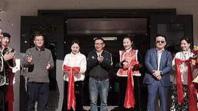 开业庆典完美收官，过程虽累，结果很美。时光不语，期待花开！感谢白忙之中亲临现场的每一位亲人朋友、照顾