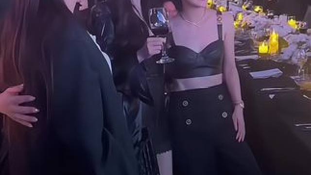 小时代姐妹花相聚，杨幂颜值太抗打了#杨幂 #郭碧婷 #时代姐妹花