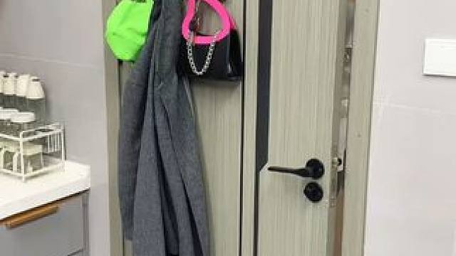 旋转吸盘波纹排钩挂钩 旋转吸盘波纹排钩挂钩，免打孔强力承重浴室卫生间门后墙壁无痕粘钩#免打孔挂钩  