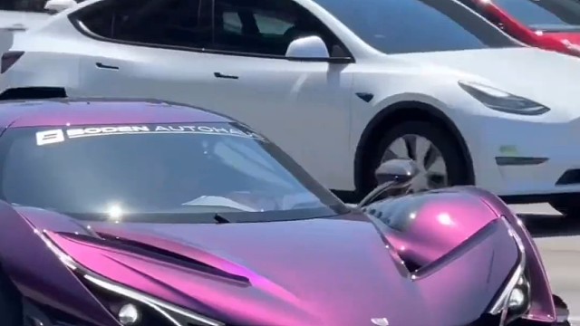 不得不说这车是真帅