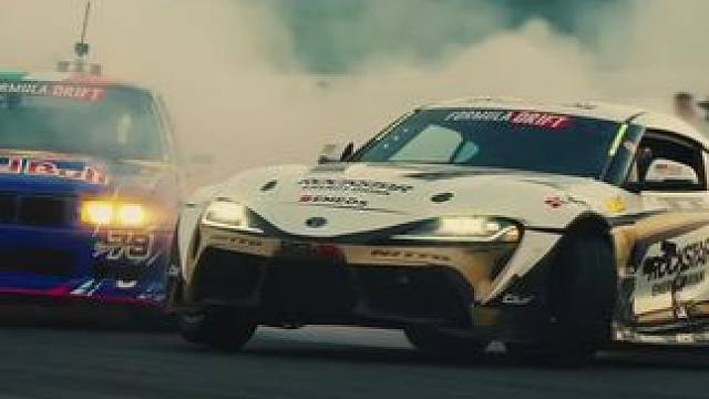 汽车飘移 汽车最美角度，比起那些嘤嘤怪我还是更喜欢这些#内燃机#赛车 #机械之美 #漂移