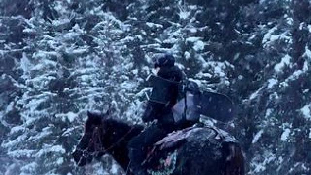 找一个感觉，一直走。#新疆旅游 #禾木村雪景 #每一帧都是热爱 #旅行vlog