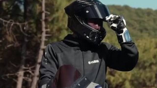 不帅的 我不拍 #机车摄影 #机车 #雅马哈r1 #不务正耶