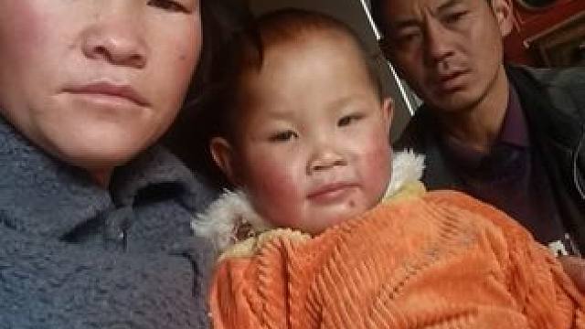 今天好冷，在家里烤火。#内容启发搜索