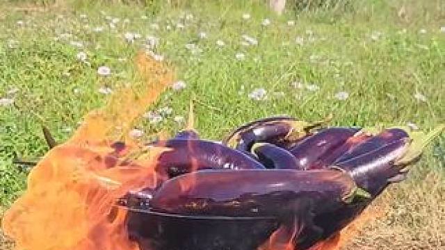 东南亚原始美味（红烧茄子） #农村美食 #乡村生活 #东南亚美食