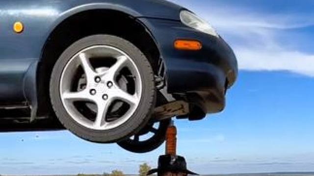 硬核的极限挑战#极限运动 #玩的就是心跳 #惊险刺激 #太刺激了 #危险动作请勿模仿