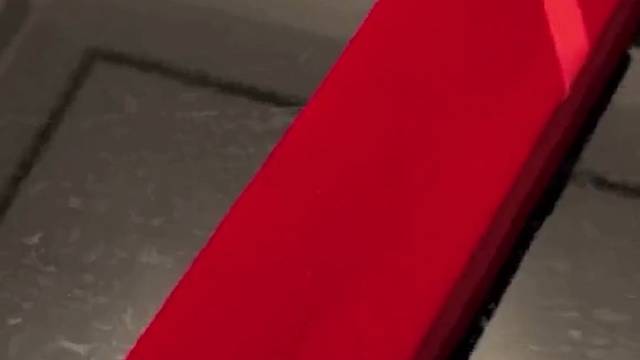 搬砖的小哥哥找到真爱啦