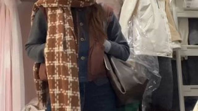 挑战海底捞金一天vlog 下饭视频来了哈哈哈哈#女大学生日常生活 #海底捞火锅 #海底捞金 #oot