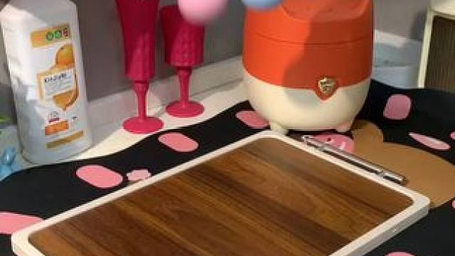 不倒翁饭勺 第一次见这么高科技的米饭勺，随手放桌面就怎么也不会倒，不会触碰到脏东西，便宜还好用!!#