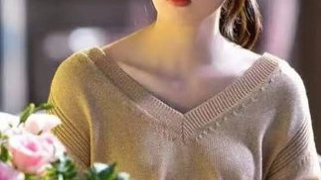 王漫妮和梁正贤分手时：为啥顾佳要特意指点她的穿搭？很有深意 #三十而已 #剧情片段 #都市情感剧