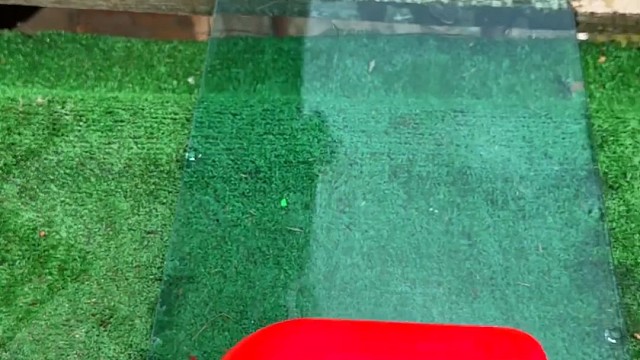 楼梯滚瓶子爆破解压时刻