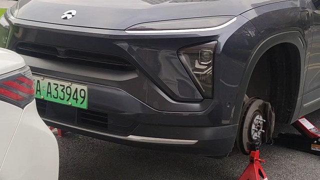 闪援移动轮胎店