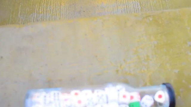 楼梯滚瓶子爆破解压时刻