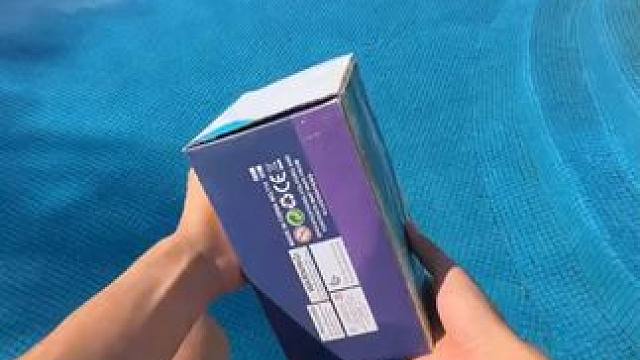 没有男生会拒绝这只遥控鲨鱼吧~ #有男生会拒绝这个玩具吗 #遥控玩具