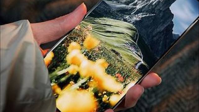 15和16的钢化膜和以前不一样，普通的膜边缘很容易有缝隙、白边和高差，推荐的这款很不错#特好拉3d热