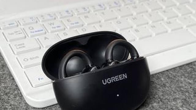 一张不到的耳机，不仅舒适还是绿联大牌 #不入耳耳机 #夹耳式耳机 #绿联耳机 #运动耳机 #降噪耳机