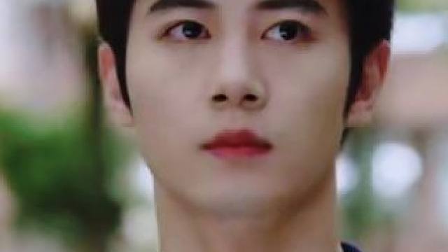 是巧合还是蓄谋已久，男主真的好宠女主，甜到脸红，连声音都那么的温柔，直接沦陷#高甜来袭 #甜宠 #新