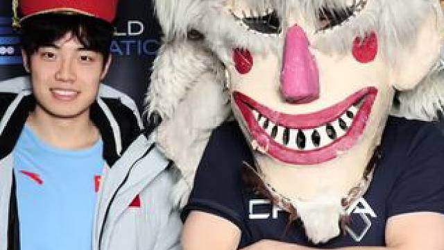 一些有意思的库存，布达佩斯赛场边拍了组有趣的照片，这是匈牙利当地的民俗装饰嘛？#覃海洋 #幕后花絮